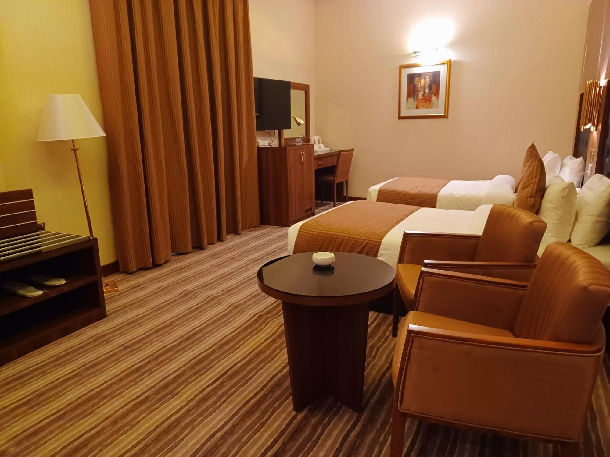 Royal Qatar Hotel Доха Экстерьер фото