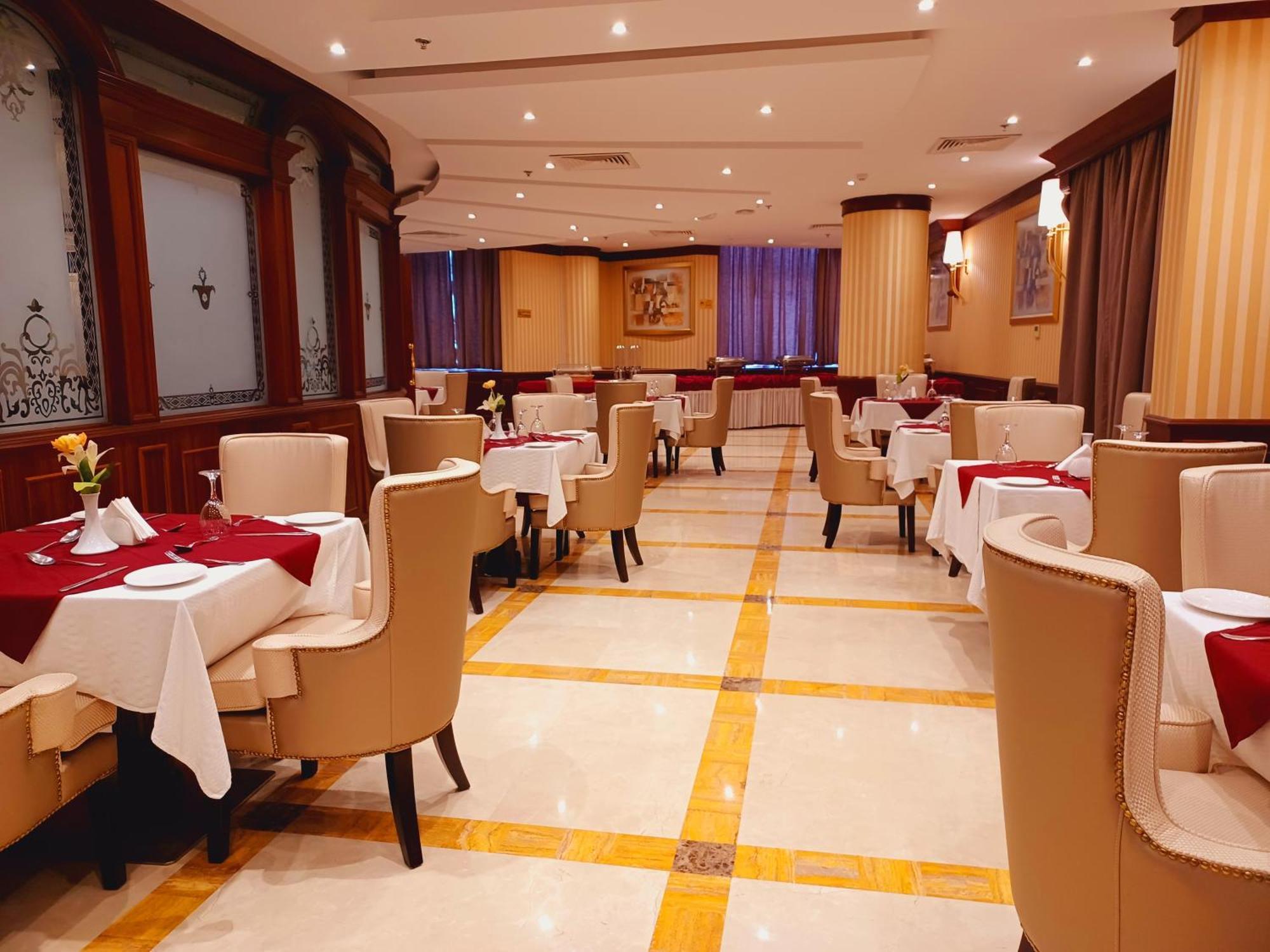 Royal Qatar Hotel Доха Экстерьер фото