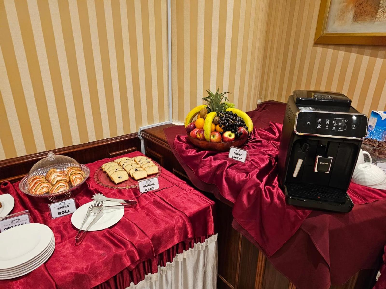 Royal Qatar Hotel Доха Экстерьер фото